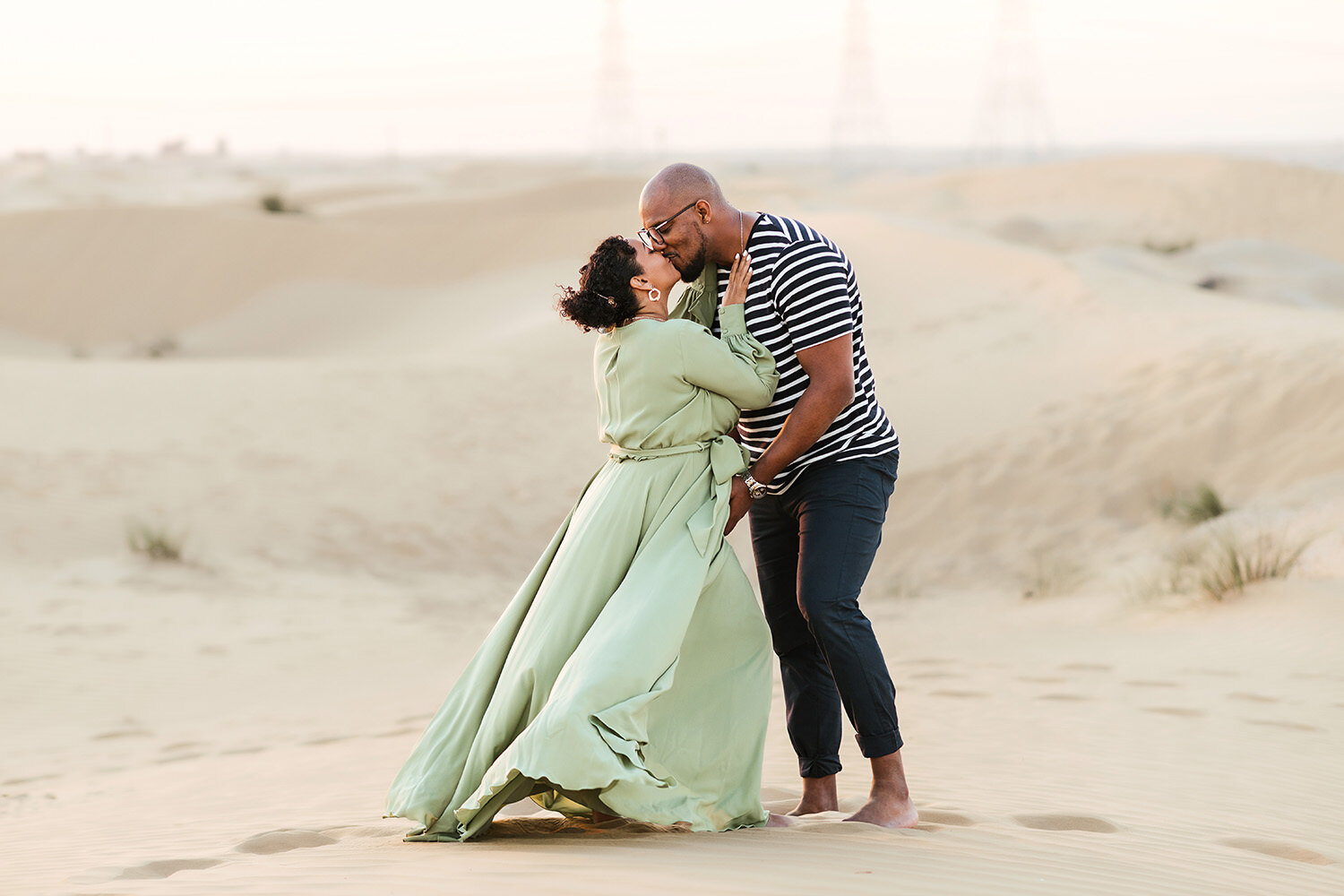 Amna Maternity Photoshoot At Dubai Al Qudra Lakes And Desert 